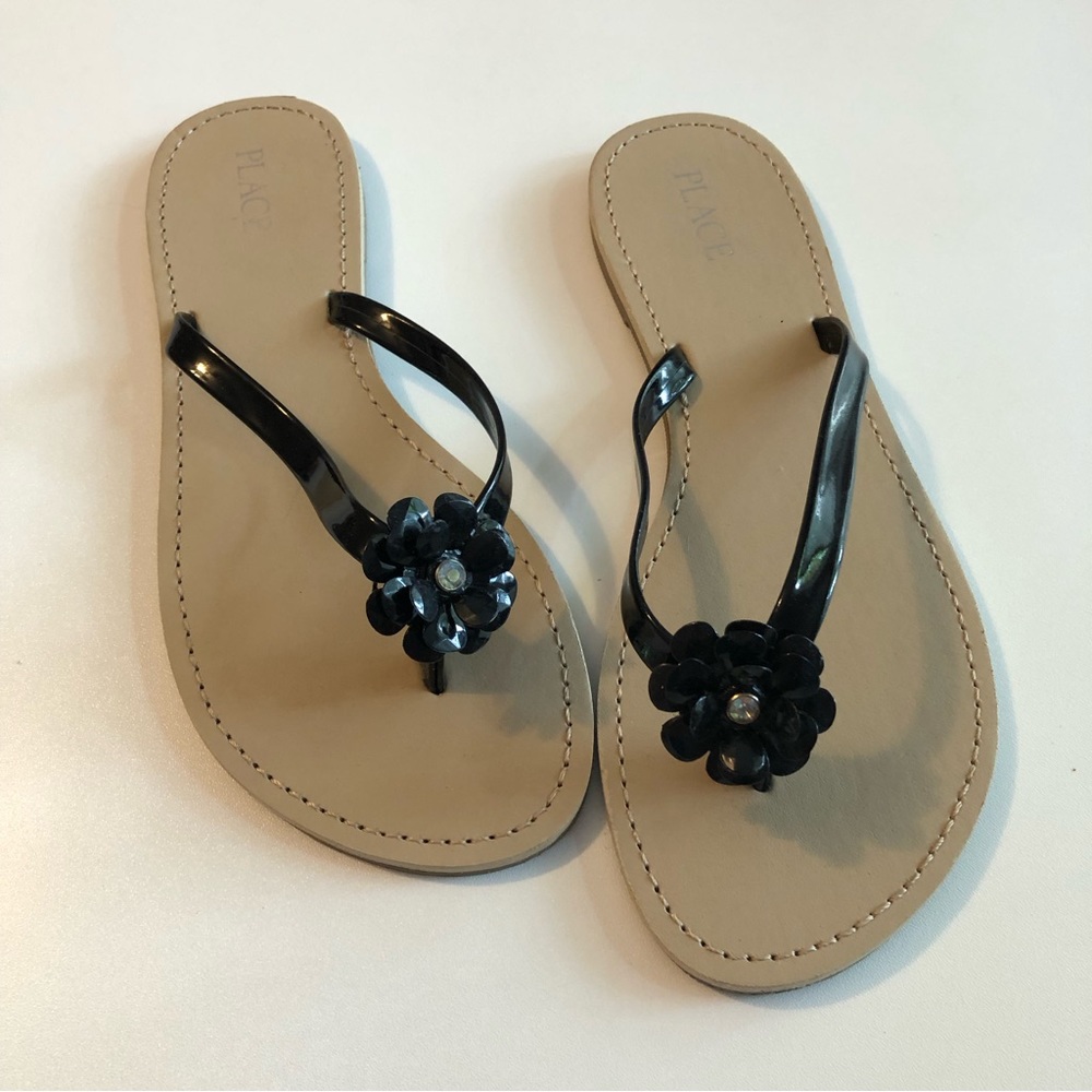 Black Flower Flip Flop
